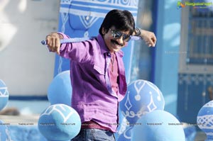 Raviteja, Taapsee