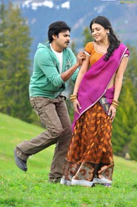 Gabbar Singh starring Pawan Kalyan, Shruti Haasan