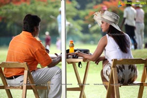 Vishal, Saraj Jane Dias, Neetu Chandra, Tanushree Dutta