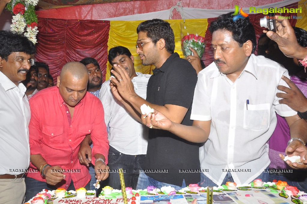 Allu Arjun 2013 Birthday Function