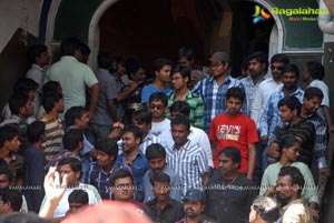 Baadshah Release Hungama at Sandhya 70mm