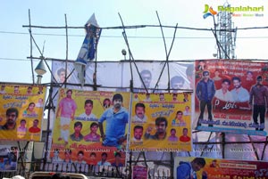 Baadshah Release Hungama at Sandhya 70mm