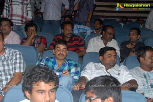 Baadshah Release Hungama at Sandhya 70mm