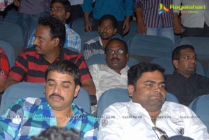 Baadshah Release Hungama at Sandhya 70mm