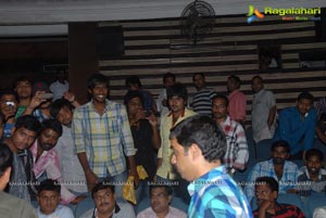 Baadshah Release Hungama at Sandhya 70mm