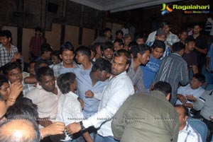 Baadshah Release Hungama at Sandhya 70mm