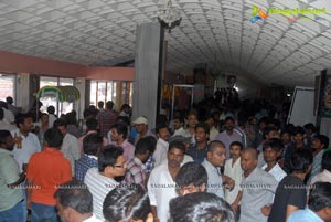 Baadshah Release Hungama at Sandhya 70mm