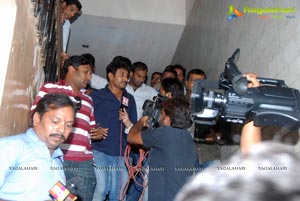 Baadshah Release Hungama at Sandhya 70mm