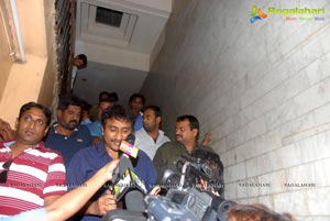 Baadshah Release Hungama at Sandhya 70mm