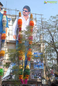 Baadshah Release Hungama at Sandhya 70mm