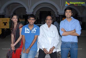 Nenem Chinna Pillanaa Press Meet