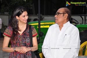 Nenem Chinna Pillanaa Press Meet