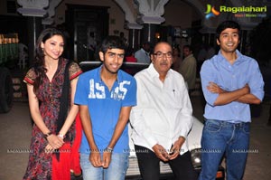 Nenem Chinna Pillanaa Press Meet