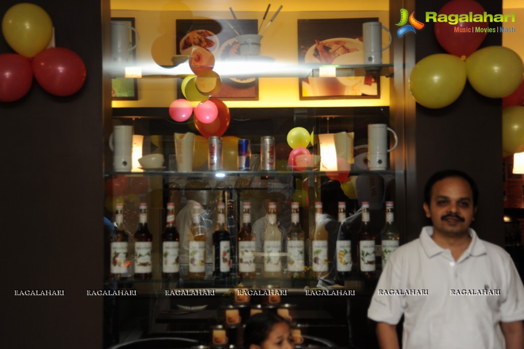 Chandrabose and Srilekha launches Chocolate Room, Hyderabad