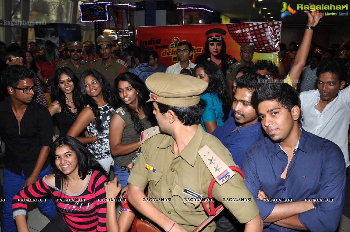 Sirish and Yaami Gautam at Jumpak Jumpak Thumpak Thumpak Flashmob at Prasads Multiplex, Hyderabad