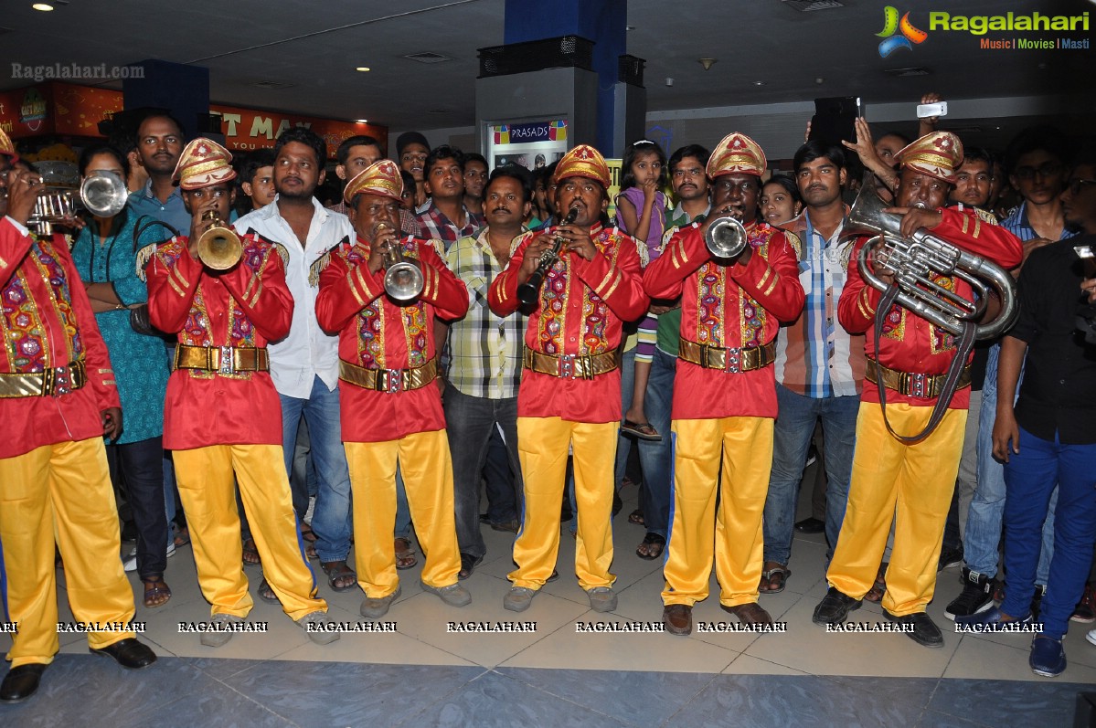 Sirish and Yaami Gautam at Jumpak Jumpak Thumpak Thumpak Flashmob at Prasads Multiplex, Hyderabad