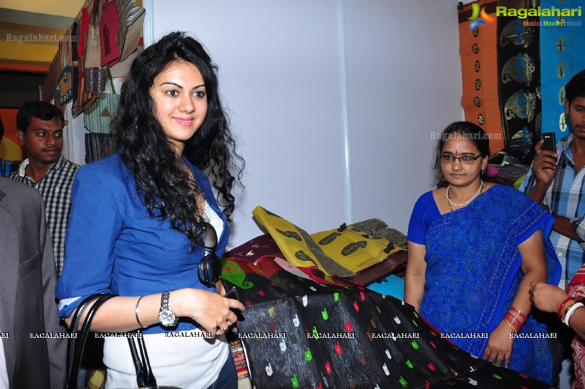 Kamna Jethmalani launches Hi-Tech Consumer Fair, Hyderabad