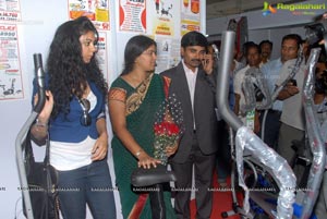 Kamna Jethmalani launches Hi-Tech Consumer fair 2013