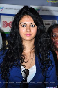 Kamna Jethmalani launches Hi-Tech Consumer fair 2013