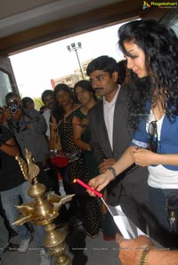 Kamna Jethmalani launches Hi-Tech Consumer fair 2013