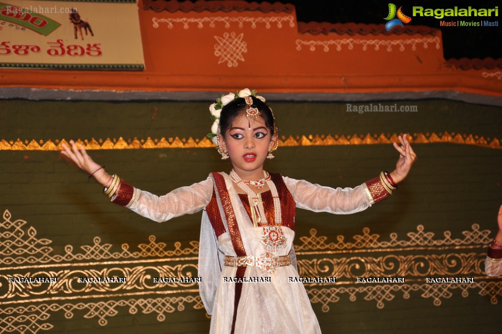 Kathak Dance Show at Shilparamam by Nritya Kala Academy, Hyderabad