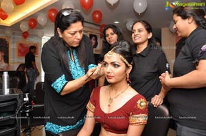 Lakme Salon Make-up Trainer Sushma Khan