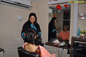 Lakme Salon Make-up Trainer Sushma Khan