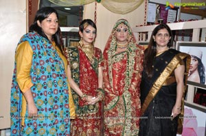 Lakme Artist Sushma Khan at Bridal Makeup Session