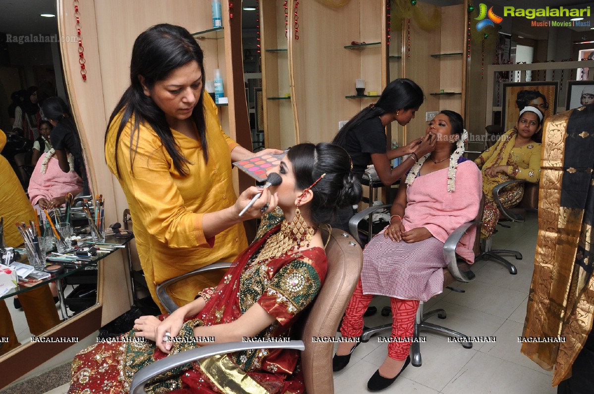 Lakme Bridal Make-up Session with Sushma Khan, Hyderabad