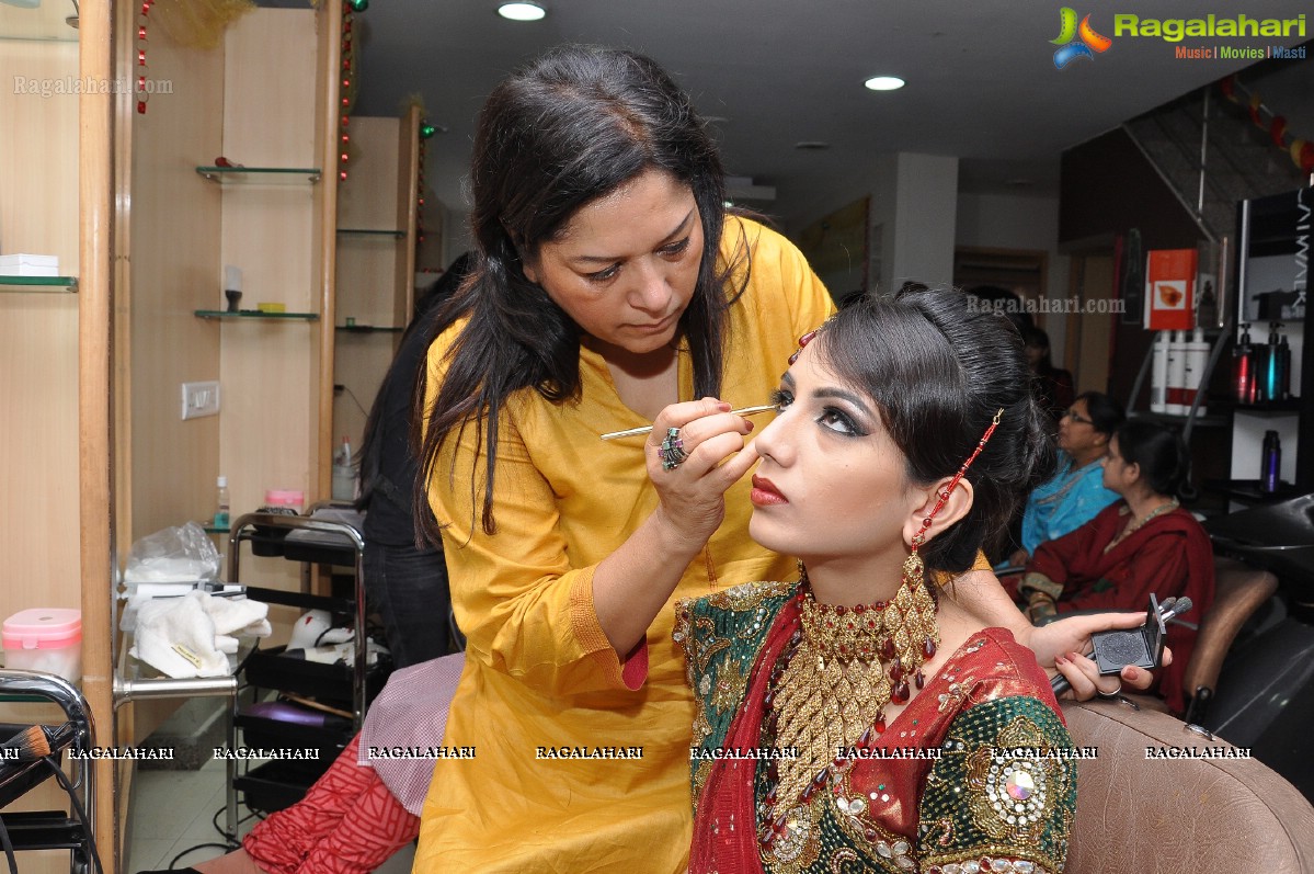 Lakme Bridal Make-up Session with Sushma Khan, Hyderabad