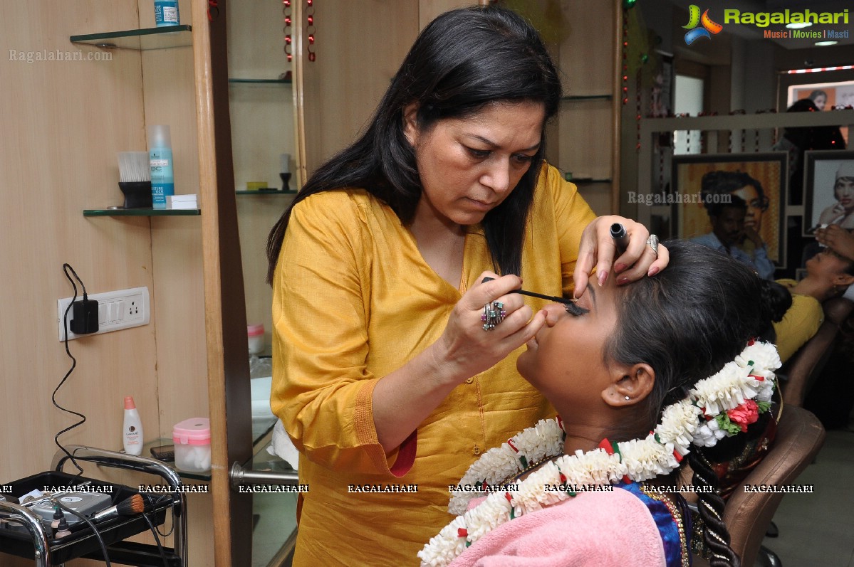 Lakme Bridal Make-up Session with Sushma Khan, Hyderabad