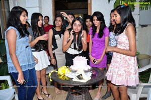 Manjula Tejwani Narsa Daughter Tina Jethwani Birthday