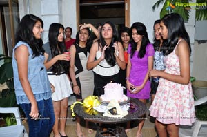 Manjula Tejwani Narsa Daughter Tina Jethwani Birthday