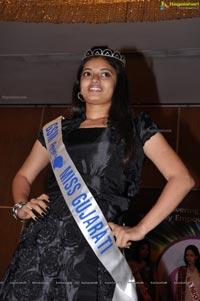 Miss & Mrs India Gujarati 2013 Press Meet