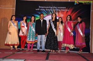 Miss & Mrs India Gujarati 2013 Press Meet