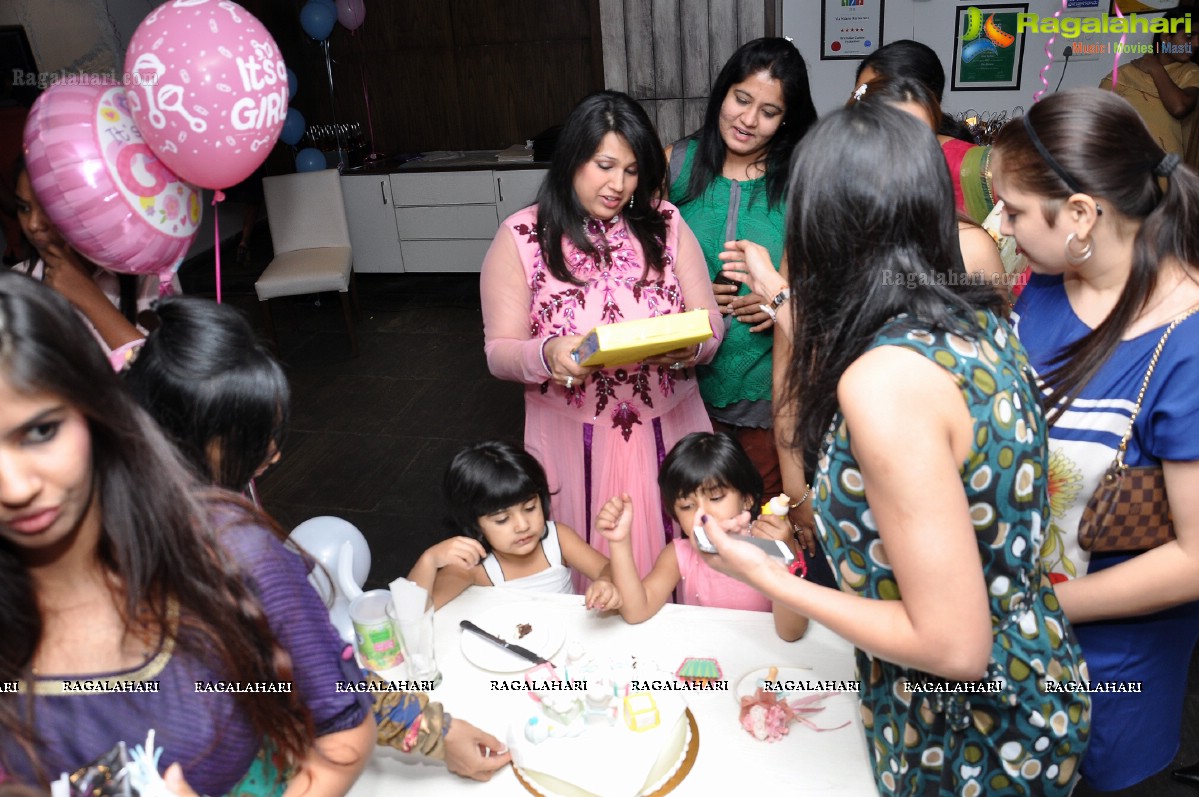 Neha Rajgarhia's Baby Shower