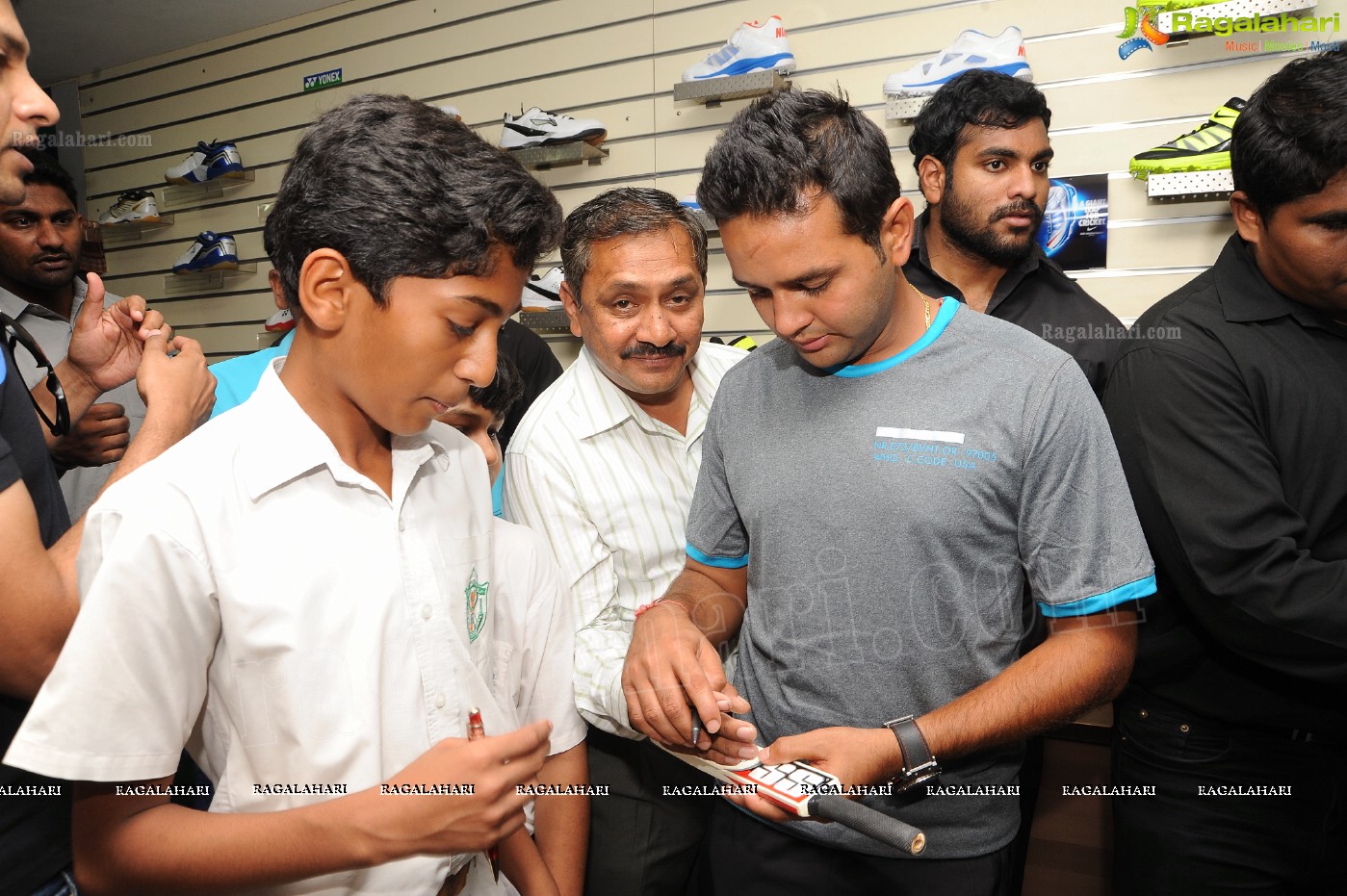 Parthiv Patel at Sachdev Sports, Hyderabad