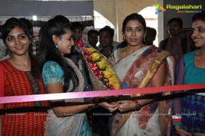 Lavanya launches Parinaya Wedding Fair