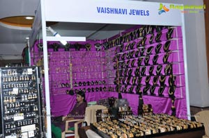 Lavanya launches Parinaya Wedding Fair