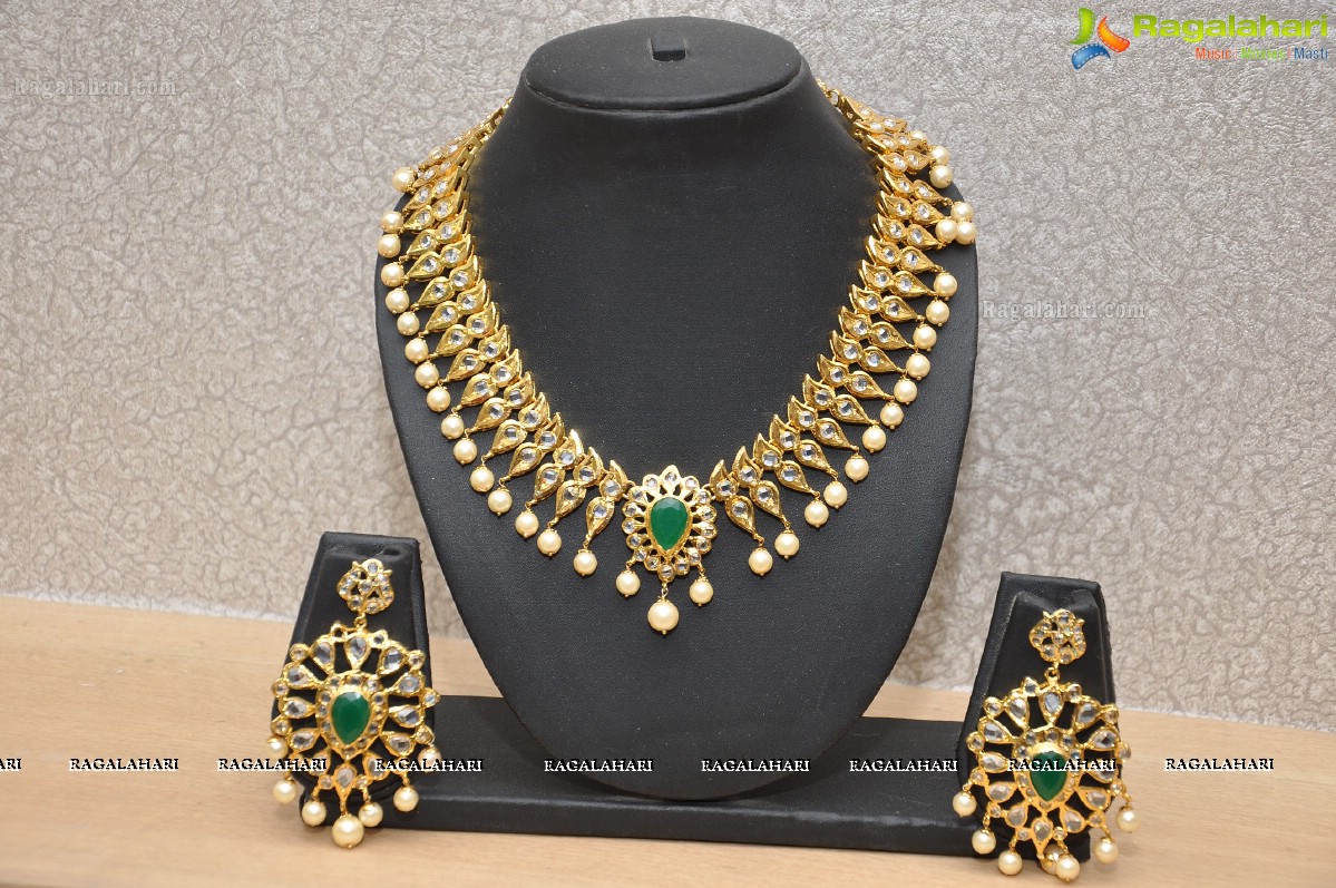 Tashu Kaushik launches Traditional Festive Collection and Ugadi Special Sale at Patny Jewels, Hyderabad