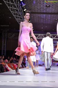 Pink Wedding 2013 Fashion Show