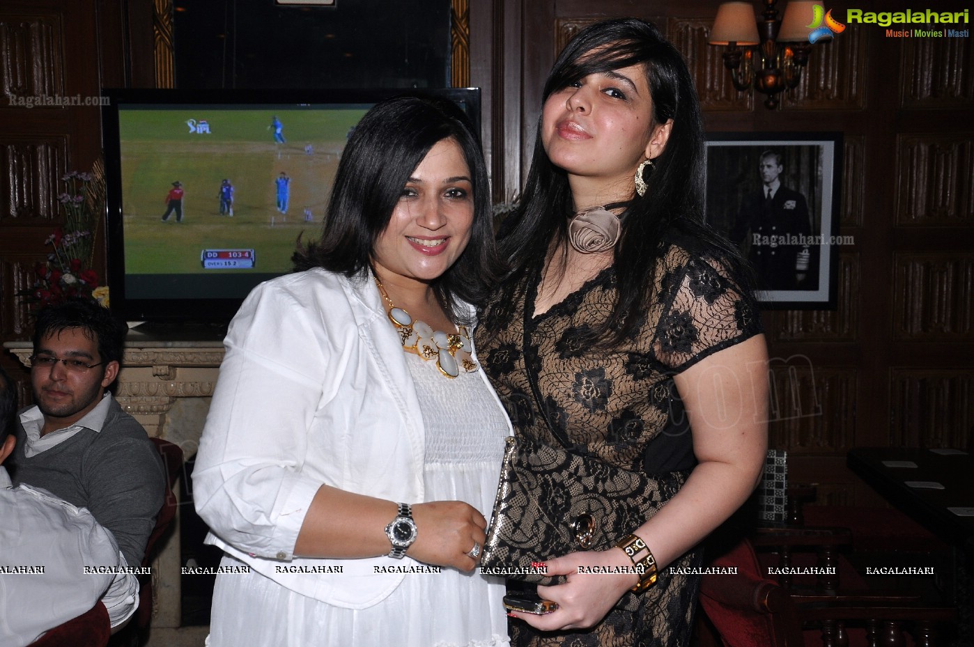 Prerna Bahirwani 2013 Birthday Bash at 10 Downing Street, Hyderabad