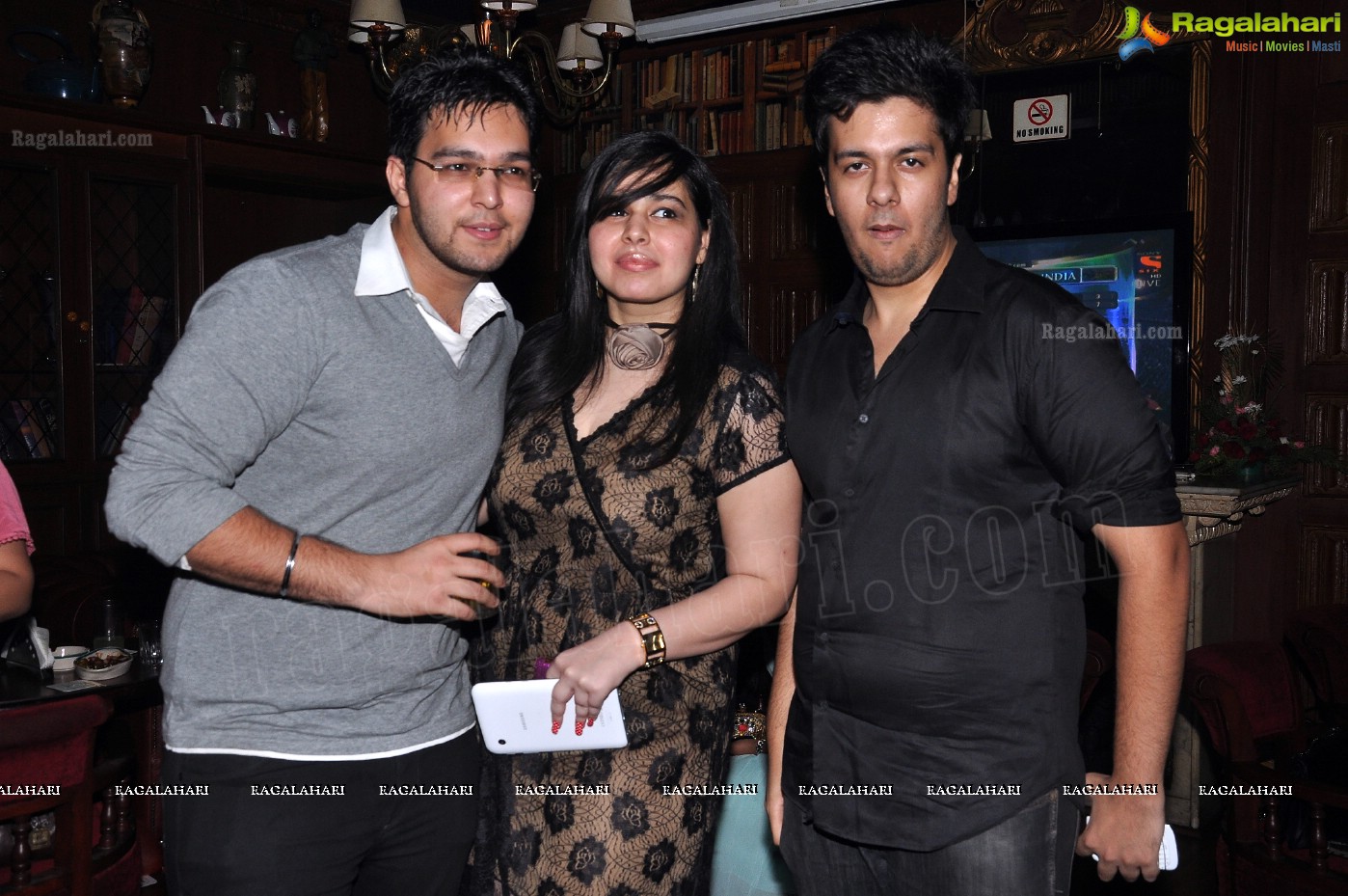 Prerna Bahirwani 2013 Birthday Bash at 10 Downing Street, Hyderabad