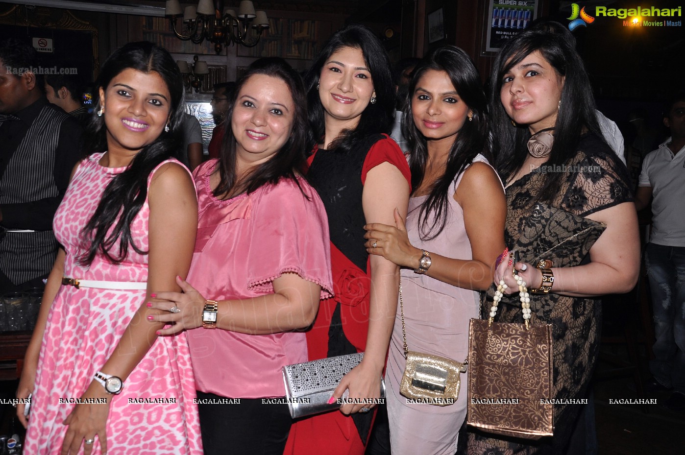 Prerna Bahirwani 2013 Birthday Bash at 10 Downing Street, Hyderabad