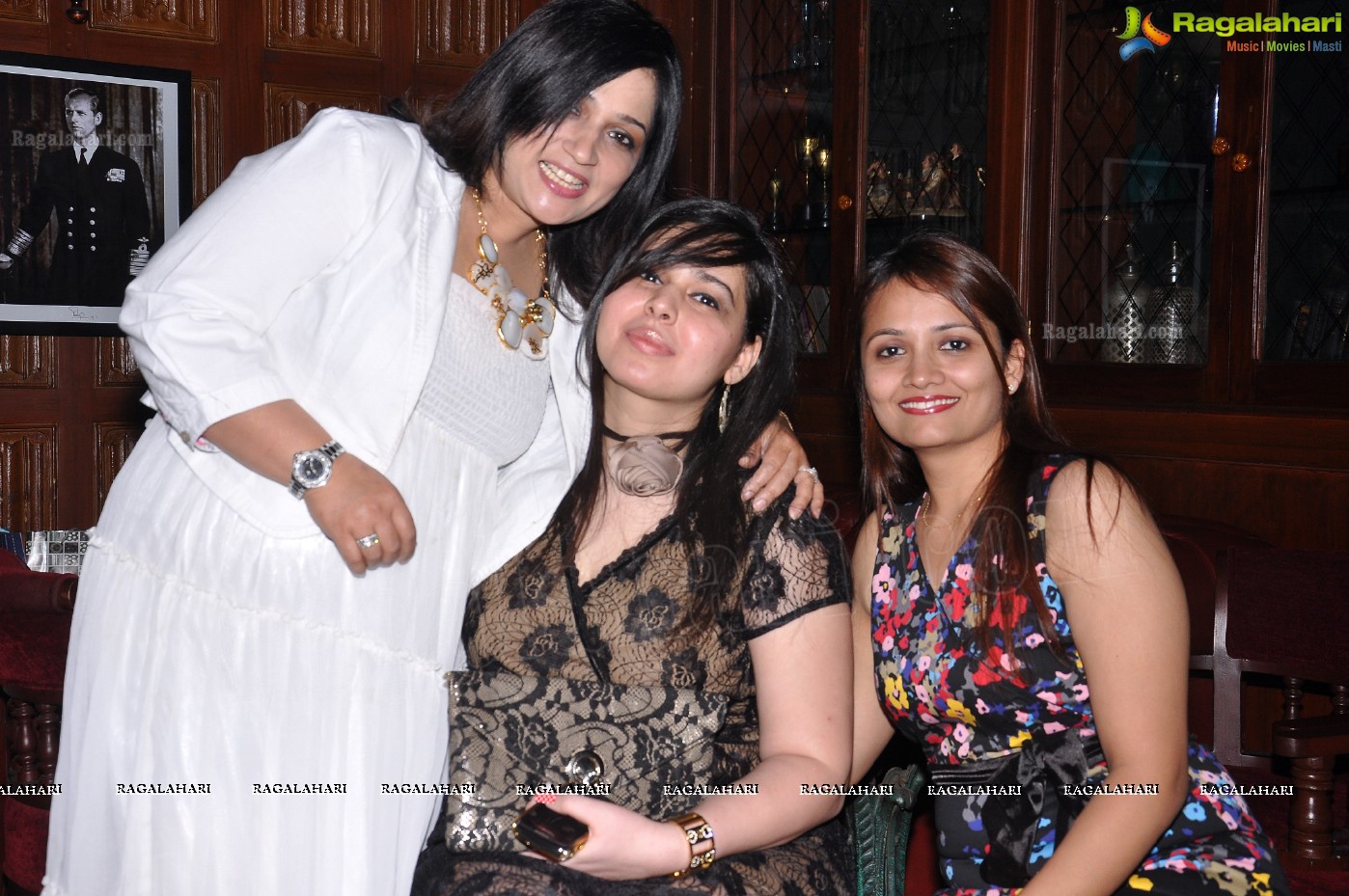 Prerna Bahirwani 2013 Birthday Bash at 10 Downing Street, Hyderabad