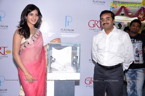 Samantha inaugurates Platinum Jewellery at GRT, Hyderabad