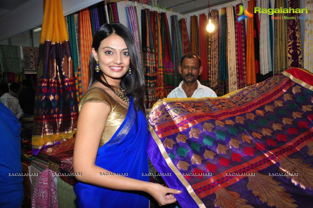 Nikitha Narayan inaugurates Silk of India - National Silk and Cotton Expo