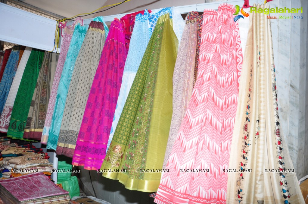 Nikitha Narayan inaugurates Silk of India - National Silk and Cotton Expo