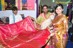 Tanusha launches Trendz Exhibition, Hyderabad