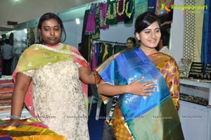 Tanusha launches Trendz Exhibition, Hyderabad